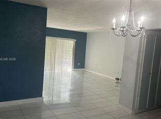 6900 N Kendall Dr APT A205, Pinecrest, FL 33156