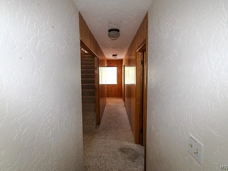 1772 Columbine Dr — Photo 17