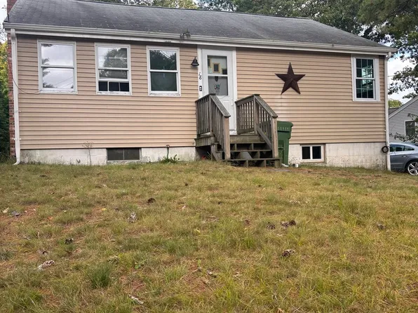 18 Buzzards Bay Dr, Plymouth, MA 02360