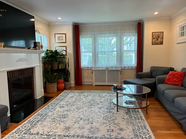 (undisclosed Address), Floral Park, NY 11001