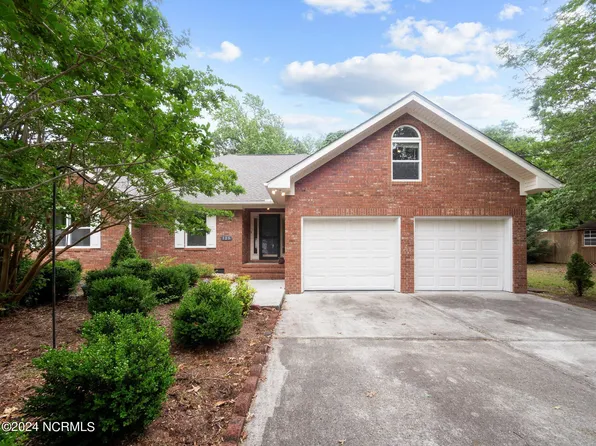 125 Vista Lane, Hampstead, NC 28443