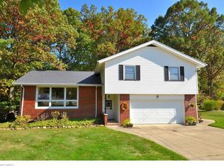 7015 Walton Rd, Walton Hills, OH 44146