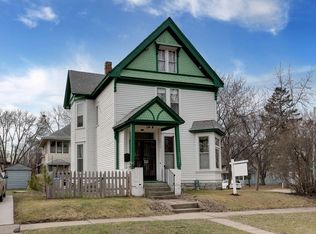 2016 Merriam Ln, Saint Paul, MN 55104