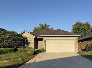 36451 Palomino Ct #40, Clinton Township, MI 48035