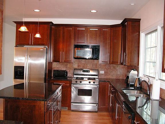 4th image of 757 W Lincoln Ln