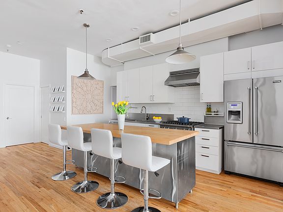2nd image of 468 Greenwich St #1N