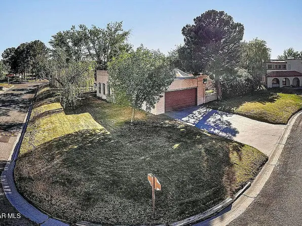 108 Jeweled Mesa Dr, Santa Teresa, NM 88008