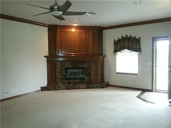 3rd image of 12318 NW Laurie Ln