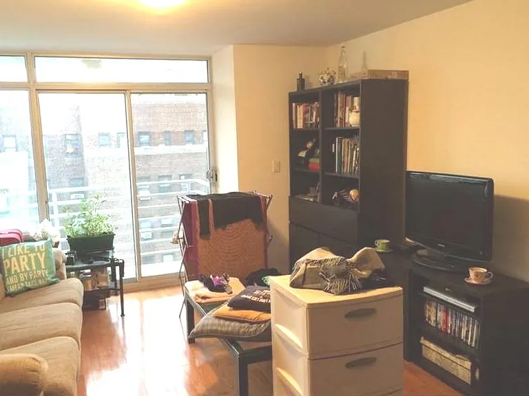 31 Monroe St #8B — Photo 6