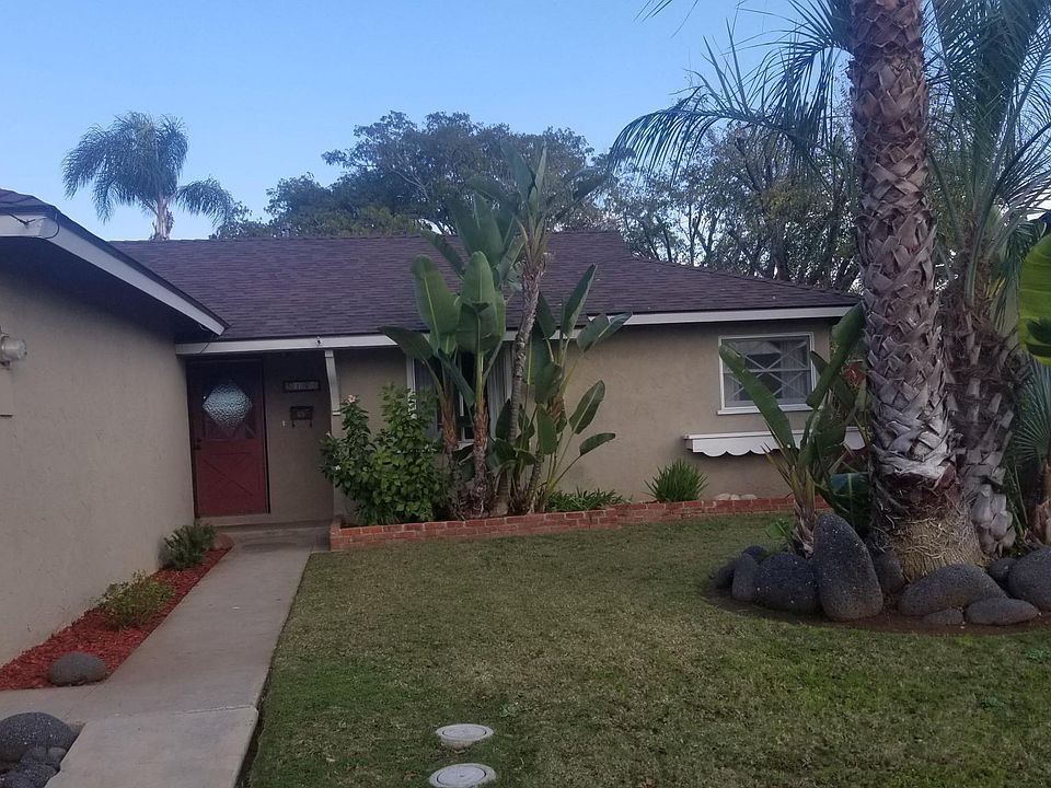 Unique Tropical Landscape. New Paint inside and outside.