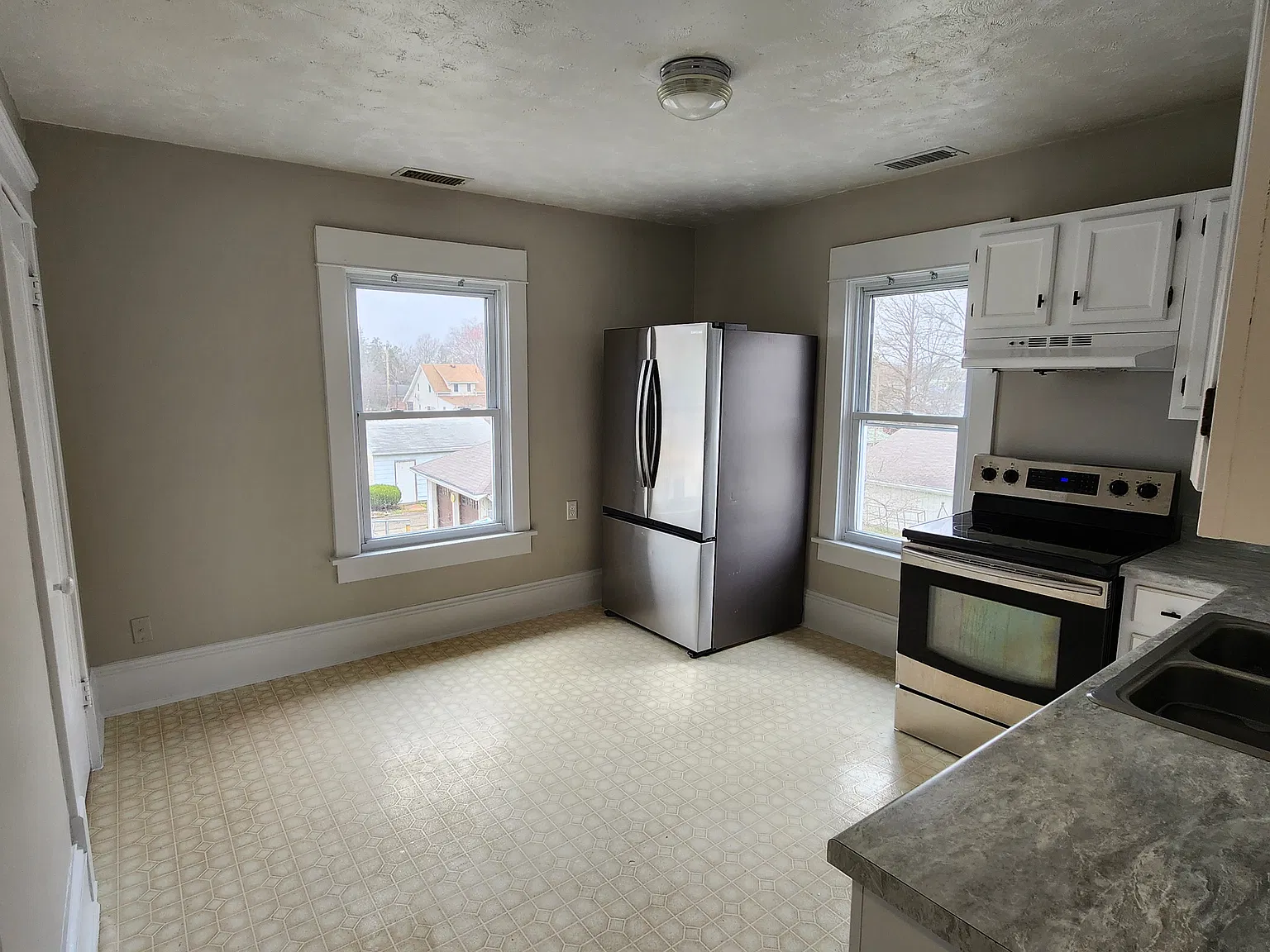 2 bed, $1,025 — Photo 4
