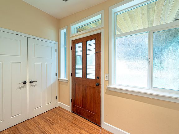 3rd image of 51 157th Ave SE