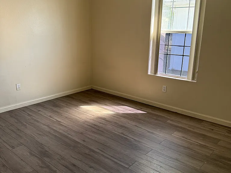 902 Arthur Ave — Photo 9