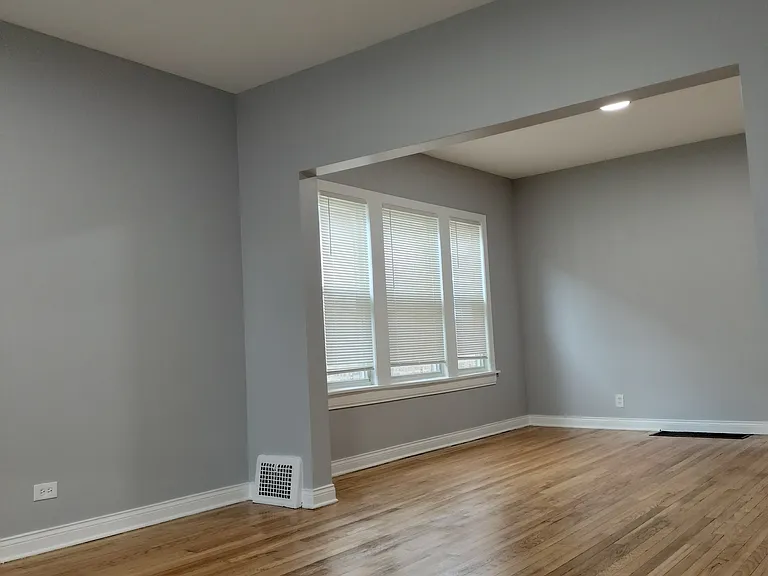 1344 W 98th Pl — Photo 4