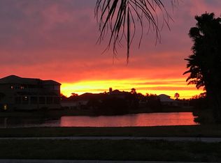 1427 Alhambra Dr, Apollo Beach, FL 33572