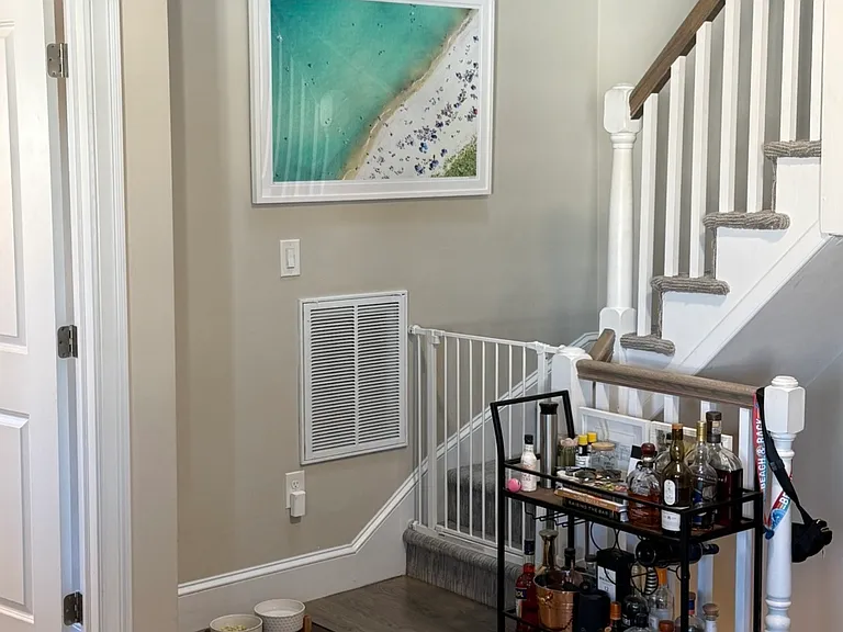 80 Cottage St #3 — Photo 8