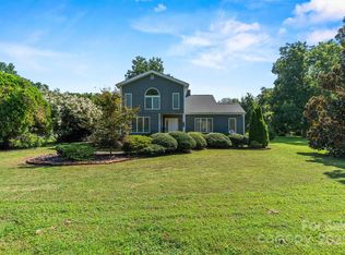 1107 S Point Rd, Belmont, NC 28012