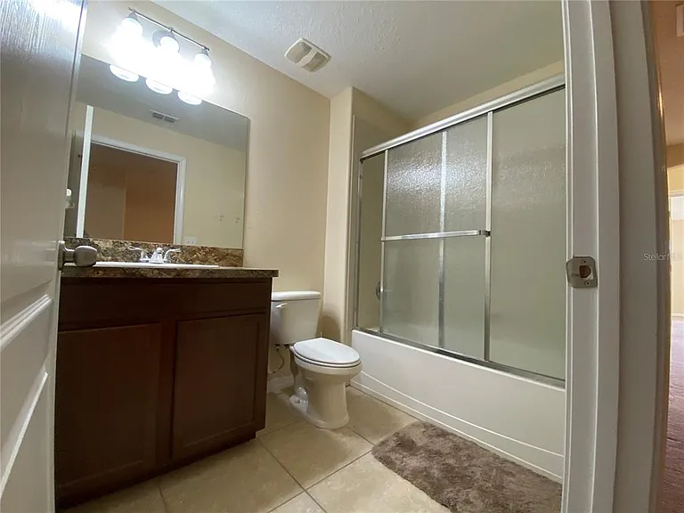 11903 Greengate Dr — Photo 25