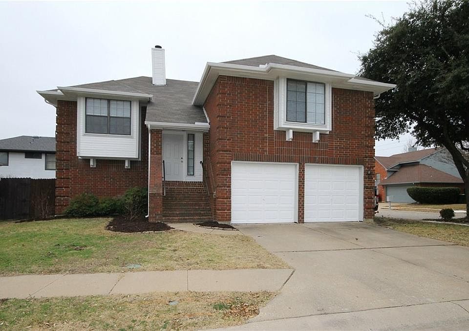 1st image of 788 Chateau Ln