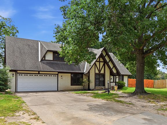 4th image of 5008 E 97th Pl