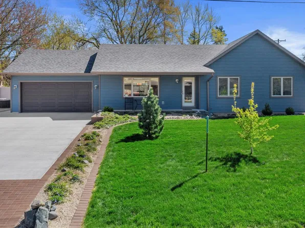 21227 117th STREET, Bristol, WI 53104