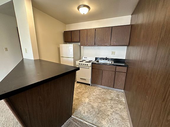 2nd image of 231 S Mathilda St APT 11