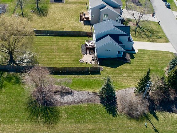 3rd image of 3996 Sunchase Ave
