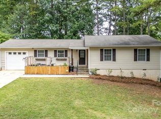 1165 Molokai Dr, Tega Cay, SC 29708