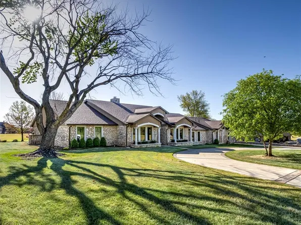 5 Country Club Rd, Shawnee, OK 74801