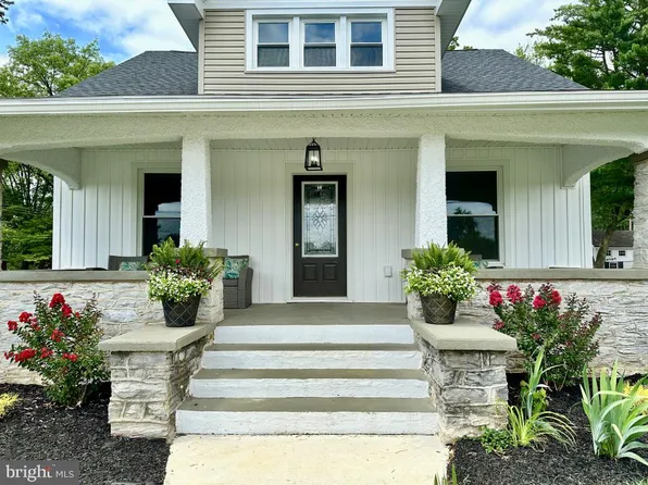 2143 Oak St, Lebanon, PA 17042