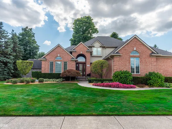 11760 Stephane Dr, Shelby Township, MI 48315
