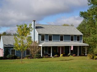 16 Oakwood Rd, Saranac Lake, NY 12983