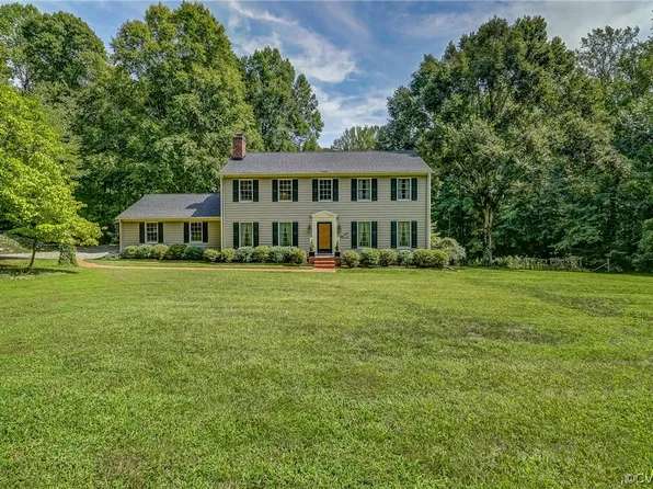 13320 Rollingwood Ln, Montpelier, VA 23192