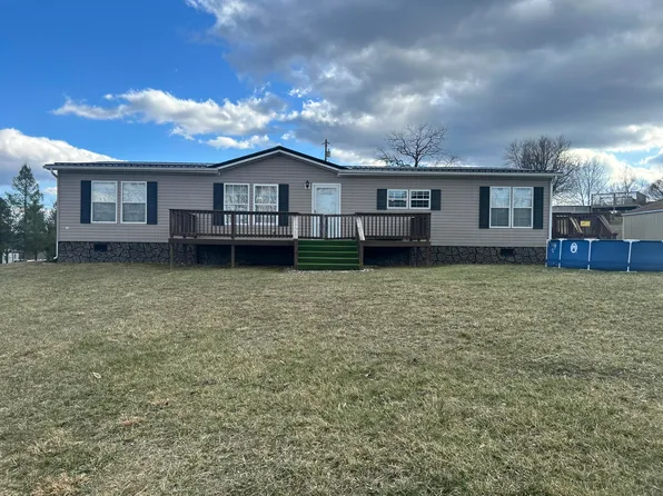 409 Sky Valley Dr, Cabins, WV 26855