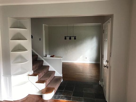4th image of 2324 S Belvoir Blvd