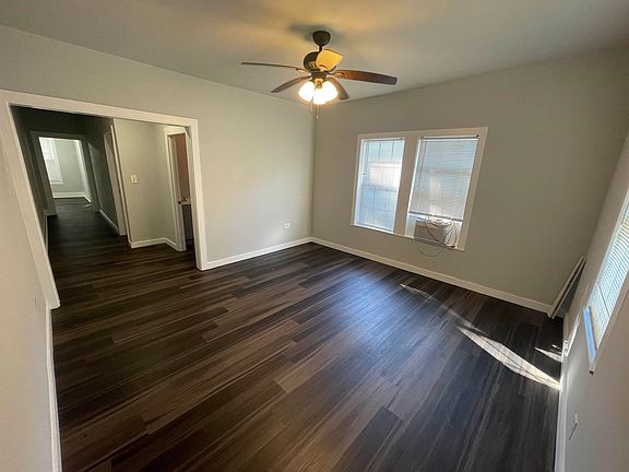 2nd image of 4115 Congress Ave