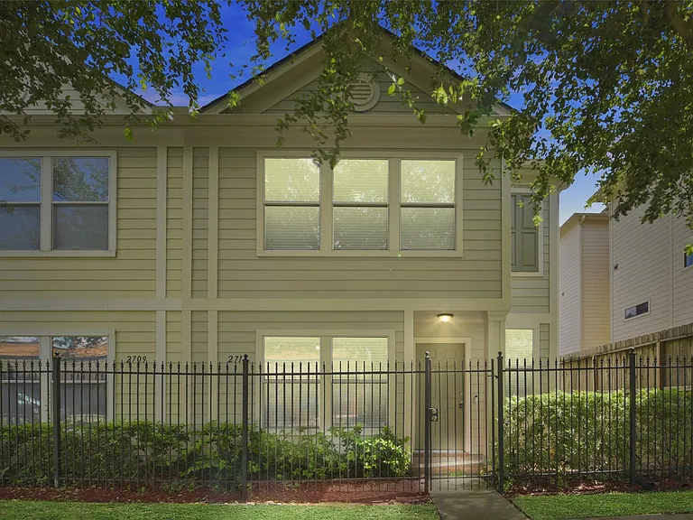 2711 Polk St — Photo 24