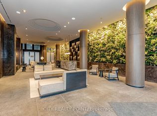 120 Broadway Ave #1612, Toronto, ON M4P 1V8