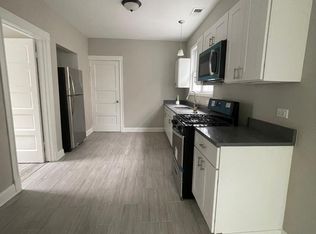3043 W 40th Pl #2A, Chicago, IL 60632