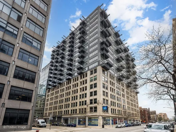 565 W Quincy St Unit 704, Chicago, IL 60661