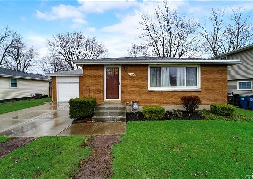 1st image of 229 Clearfield Dr
