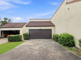 20315 Sunny Shores Dr #B, Humble, TX 77346