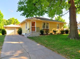 6840 Francis St, Lincoln, NE 68505