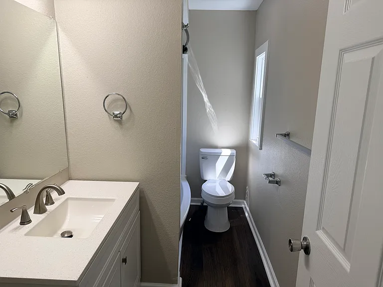 435 Crittenden Ave — Photo 8