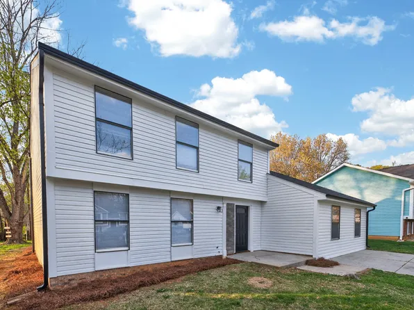 7321 Glenmont Dr, Charlotte, NC 28227