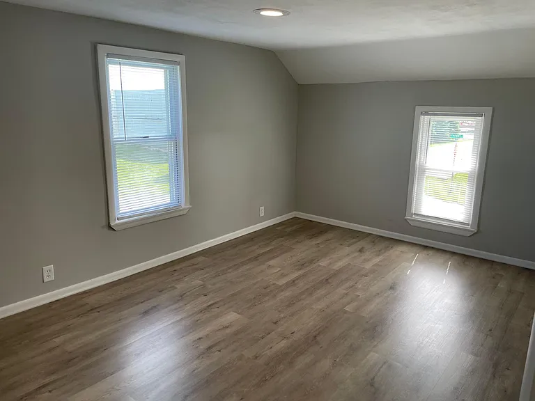 218 S Perry St — Photo 16