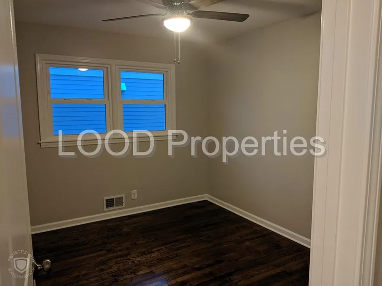 3424 Harding Ave — Photo 10