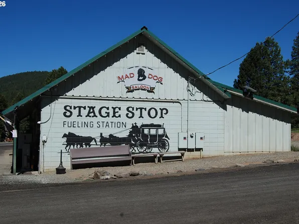 120 NW Sumpter Hwy, Sumpter, OR 97877