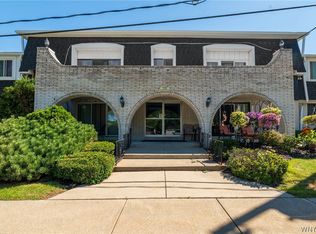 132 Harrogate Sq APT E, Buffalo, NY 14221