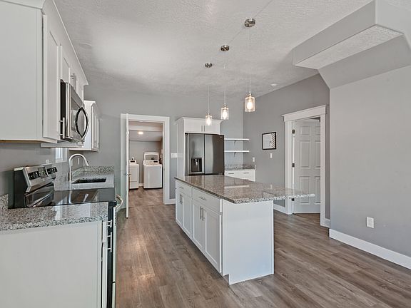 4th image of 3271 Adams Ave